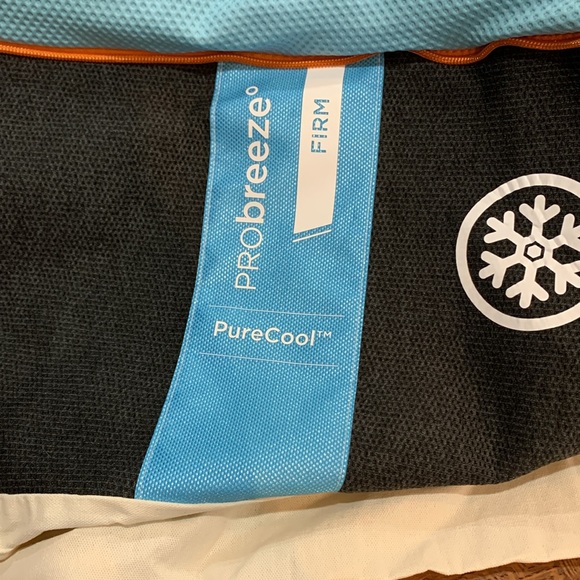 Temperpedic twin mattress protector pad. - Picture 3 of 5